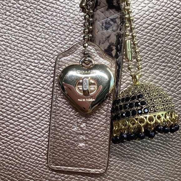 Coach H1677-F56853 Madison Gold Metallic Pebbled Leather 3 Compartments Bag - Picture 3 of 16